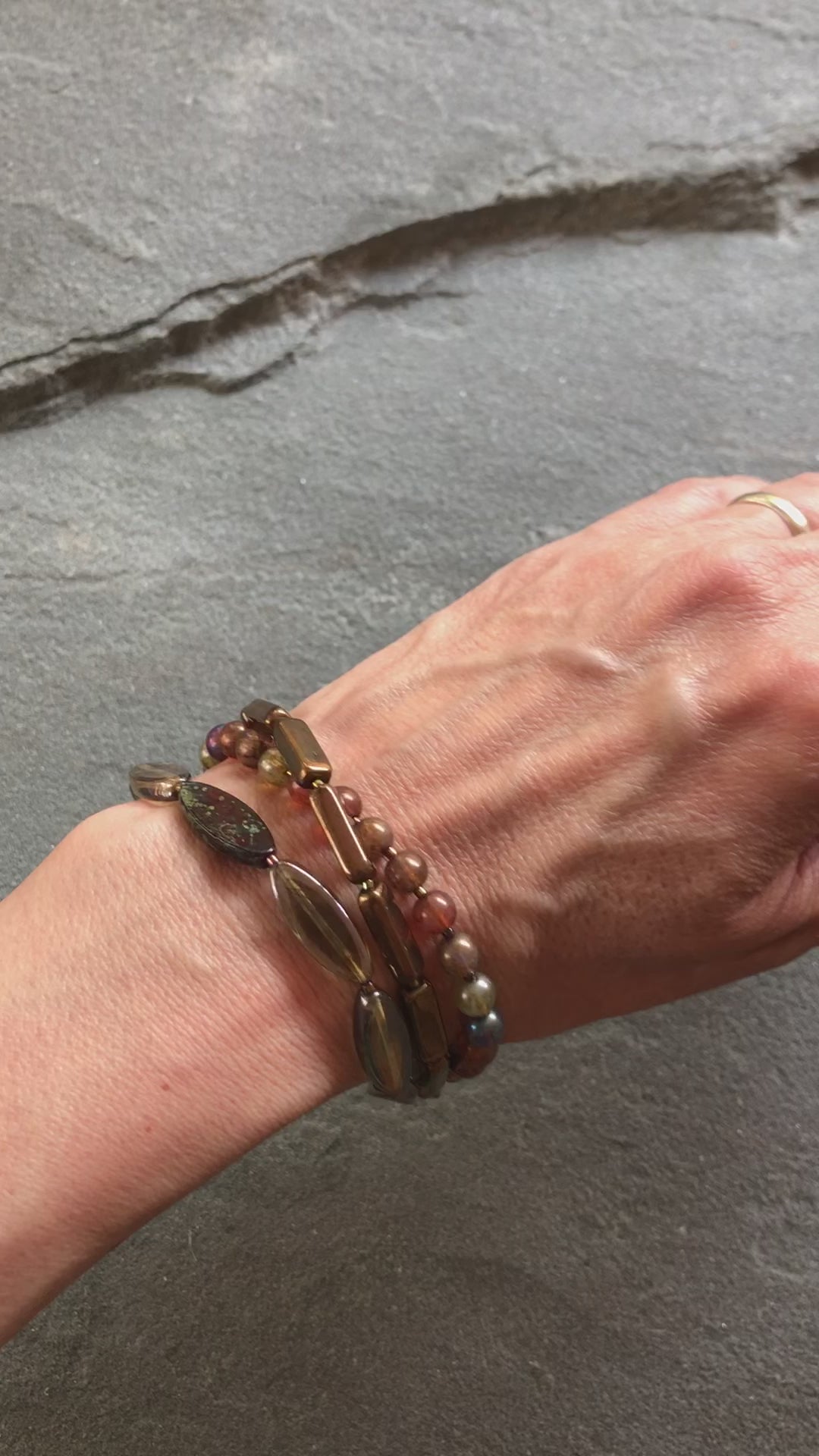 video of hand wearing Autumn Kiss bracelet
